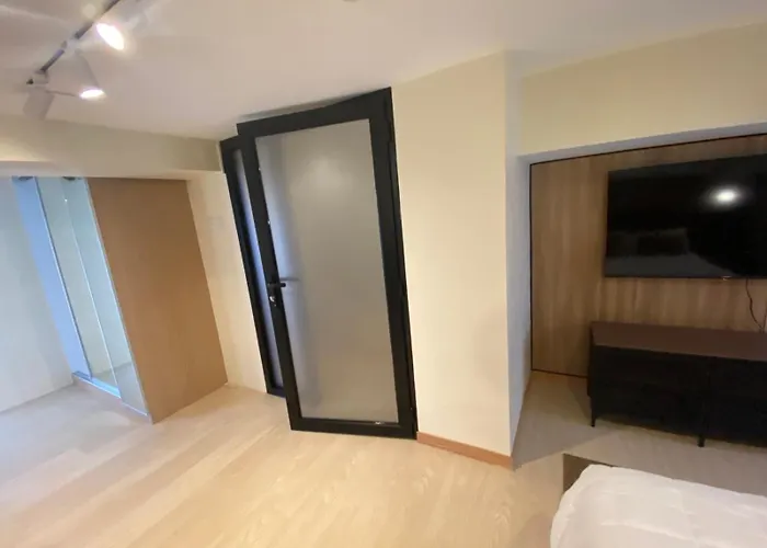 Penthouse Bi-level Interior Design Unit 3424