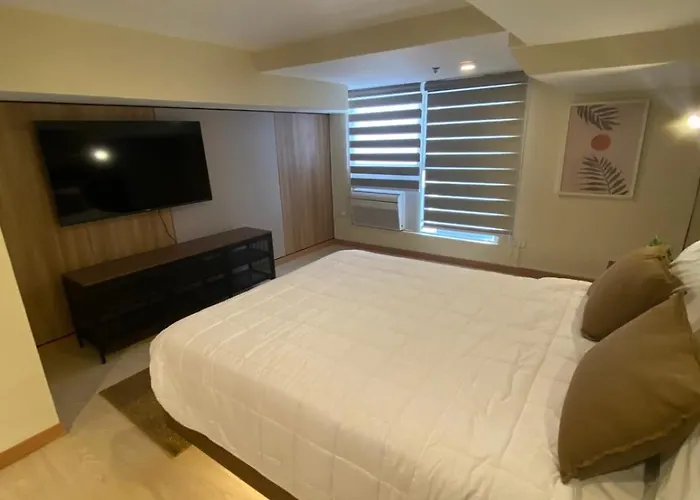 Penthouse Bi-level Interior Design Unit 3424