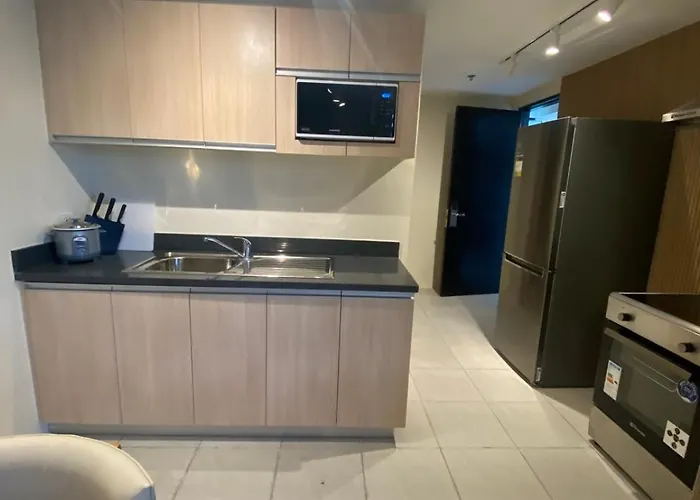 Penthouse Bi-level Interior Design Unit 3424
